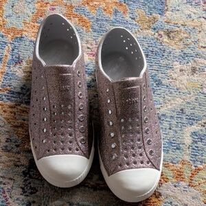 Native Women's Sparkling Slip-On Sneakers - Pink and White